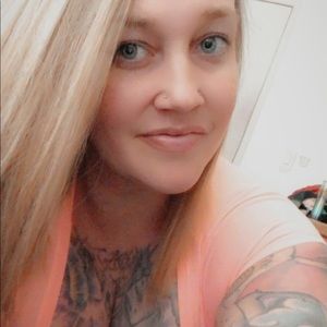 Meet your Posher, Brittney